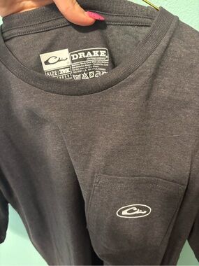 Drake Men’s Short-Sleeve Pocket Tee in Charcoal Gray